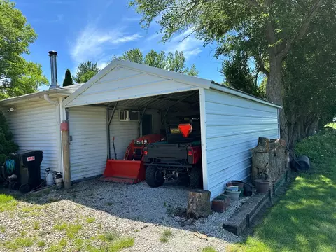 Exterior - 5 James Ct, Sidney, IL 61877 photo 12 of 13