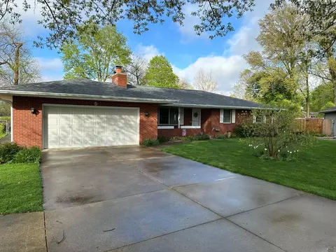 Exterior - 5 James Ct, Sidney, IL 61877 photo 5 of 13