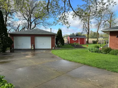 Exterior - 5 James Ct, Sidney, IL 61877 photo 8 of 13