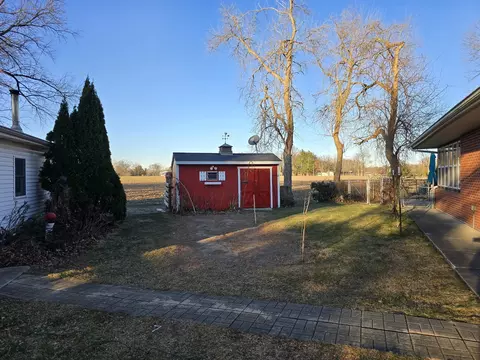 Exterior - 5 James Ct, Sidney, IL 61877 photo 4 of 13