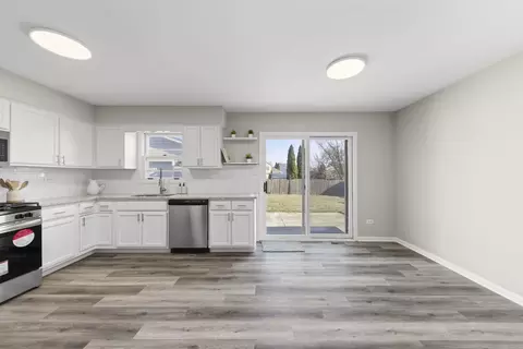 2810 Ruth Fitzgerald Dr, Plainfield, IL 60586 photo 4