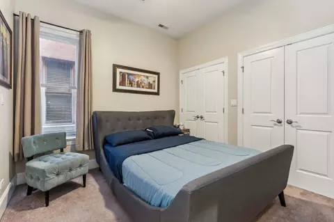 4831 S Champlain Ave, Chicago, IL 60615 photo 14