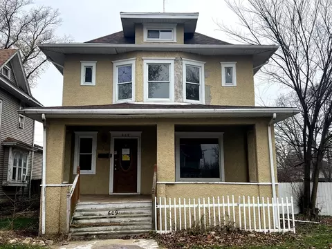 609 S Wildwood Ave, Kankakee, IL 60901
