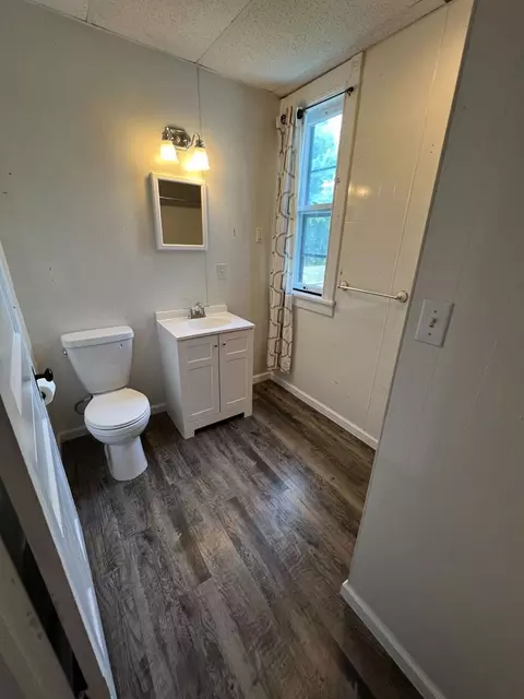 Bath - 502 E Locust St, Bloomington, IL 61701 photo 2 of 3