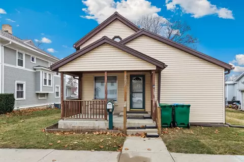 307 N Congress Ave, Polo, IL 61064