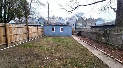 3017 N Gresham Ave, Chicago, IL 60618 photo 49