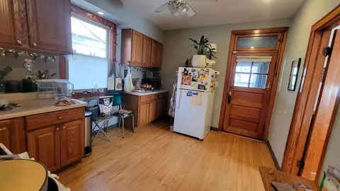 3017 N Gresham Ave, Chicago, IL 60618 photo 27