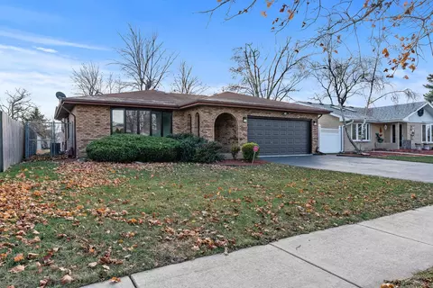 7325 W 82nd St, Bridgeview, IL 60455