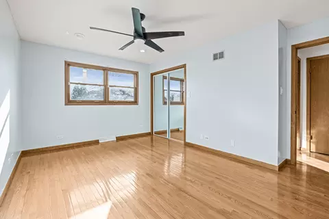 Bedroom - 7325 W 82nd St, Bridgeview, IL 60455 photo 2 of 5