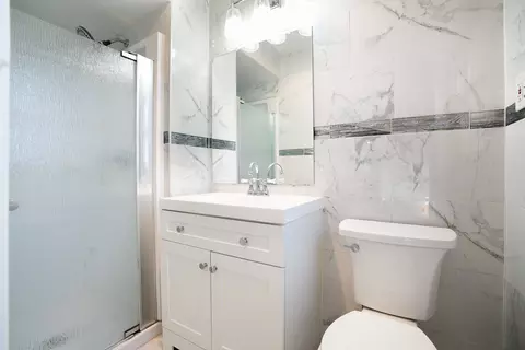 Bath - 7325 W 82nd St, Bridgeview, IL 60455 photo 2 of 4