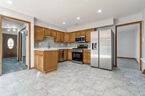 Kitchen - 7325 W 82nd St, Bridgeview, IL 60455 photo 2 of 3