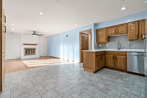 Living - 7325 W 82nd St, Bridgeview, IL 60455 photo 4 of 6