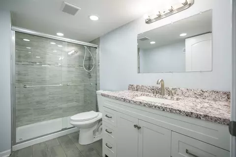 Bath - 7325 W 82nd St, Bridgeview, IL 60455 photo 4 of 4