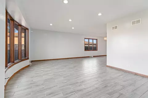Living - 7325 W 82nd St, Bridgeview, IL 60455 photo 1 of 6