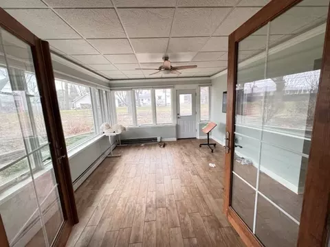 313 N Green St, Mchenry, IL 60050 photo 8