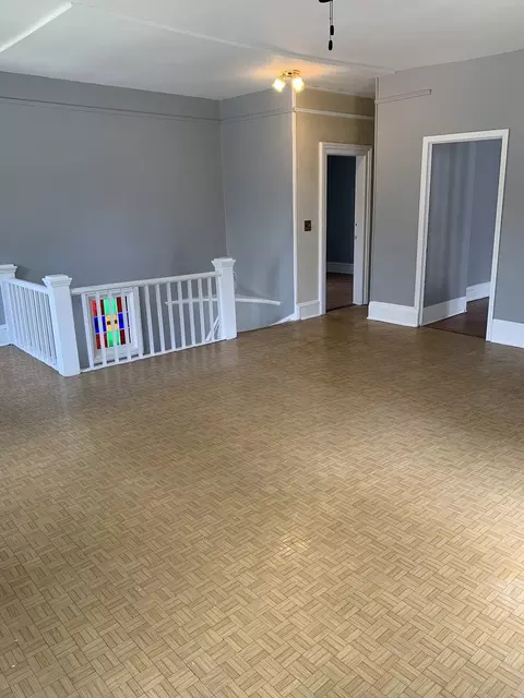 Living - 537 E Chicago St, Elgin, IL 60120 photo 7 of 9