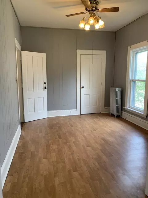 Bedroom - 537 E Chicago St, Elgin, IL 60120 photo 3 of 3
