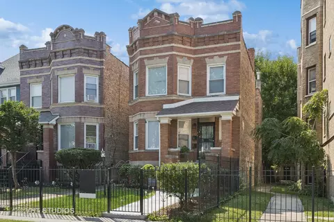 42 N Parkside Ave, Chicago, IL 60644