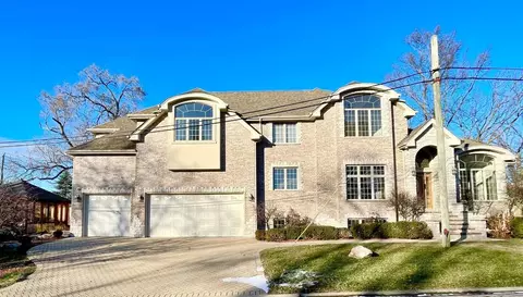 517 Maple Ave, Willow Springs, IL 60480