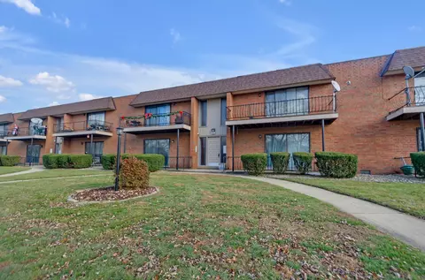 627 N Carroll Pkwy #106, Glenwood, IL 60425