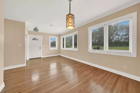 Living - 7725 S Roberts Rd, Bridgeview, IL 60455 photo 2 of 3