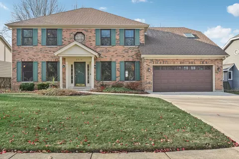 2513 Braddock Dr, Naperville, IL 60565