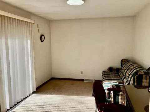 609 E Webster St, Polo, IL 61064 photo 16