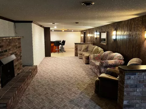 609 E Webster St, Polo, IL 61064 photo 17