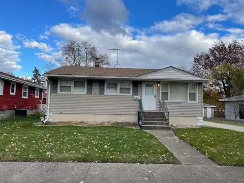18813 Henry St, Lansing, IL 60438