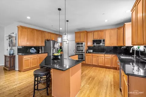 5425 Nicholson Dr, Hoffman Estates, IL 60192 photo 15