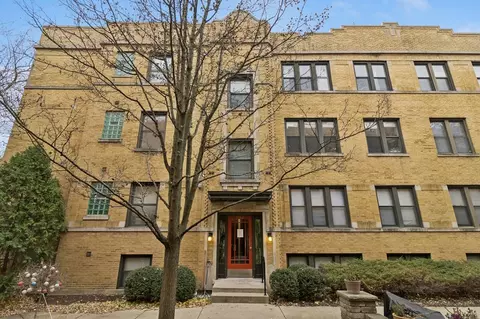 1362 W Estes Ave #2S, Chicago, IL 60626