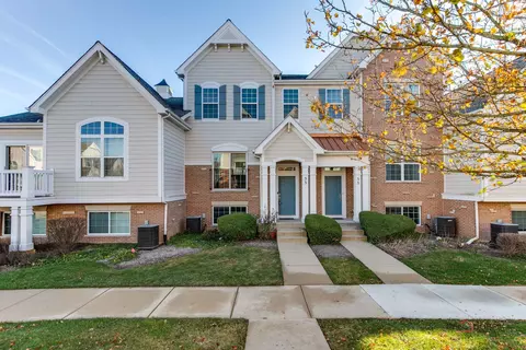 33 Arcadia Ln, Lake Zurich, IL 60047