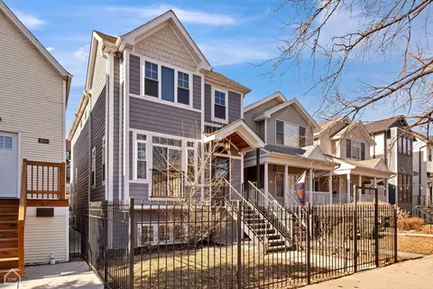 3812 N Troy St, Chicago, IL 60618