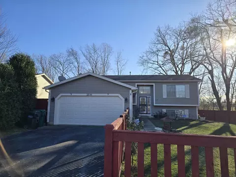 2511 27th St, Zion, IL 60099
