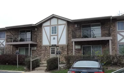 9 S201 Lake Dr #20C-112, Willowbrook, IL 60527