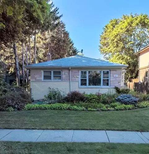 1909 Grant St, Evanston, IL 60201