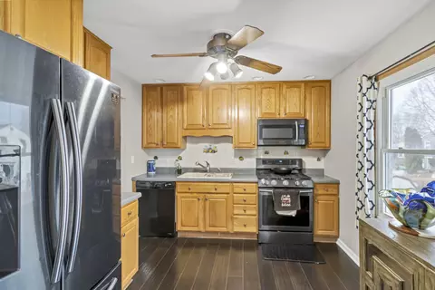 247 Meade Ct, Bartlett, IL 60103 photo 11
