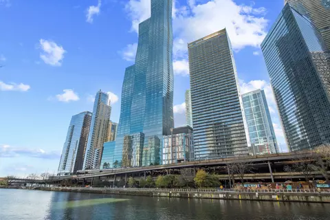 363 E Wacker Dr #3501, Chicago, IL 60601
