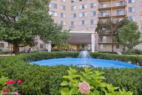 6933 N Kedzie Ave #912, Chicago, IL 60645