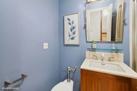 222 E Pearson St #701, Chicago, IL 60611 photo 16