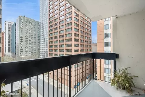 222 E Pearson St #701, Chicago, IL 60611 photo 18