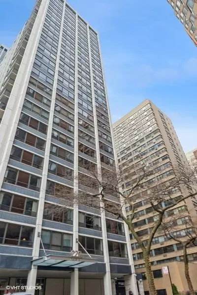 222 E Pearson St #701, Chicago, IL 60611