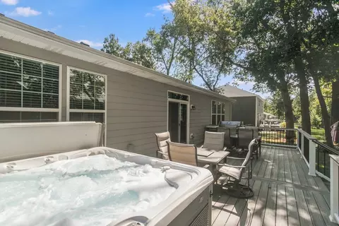 1652 Bur Oak Dr, Hoffman Estates, IL 60192 photo 39