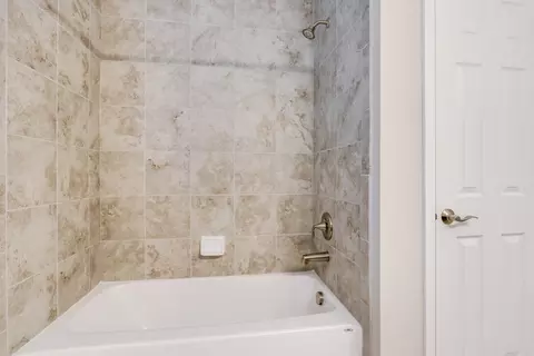 1652 Bur Oak Dr, Hoffman Estates, IL 60192 photo 33