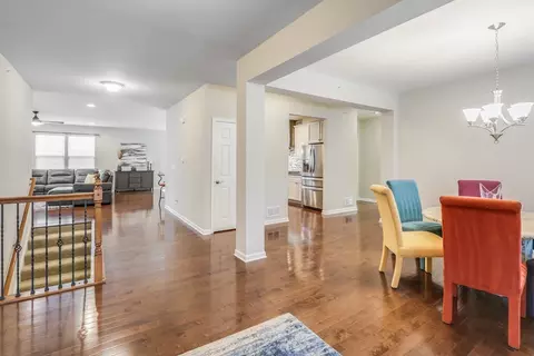 1652 Bur Oak Dr, Hoffman Estates, IL 60192 photo 21