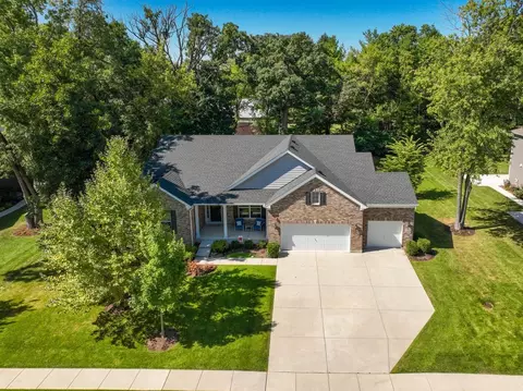 1652 Bur Oak Dr, Hoffman Estates, IL 60192 photo 3
