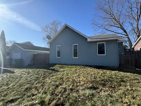 215 Ash Ave, Kingston, IL 60145