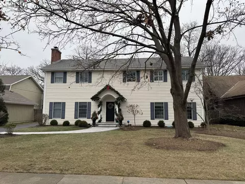 624 Rockland Ave, Lake Bluff, IL 60044