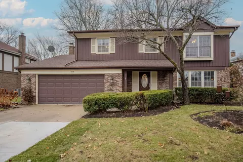1304 Southwind Dr, Northbrook, IL 60062