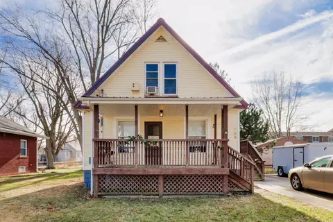 109 E Poplar St, Normal, IL 61761